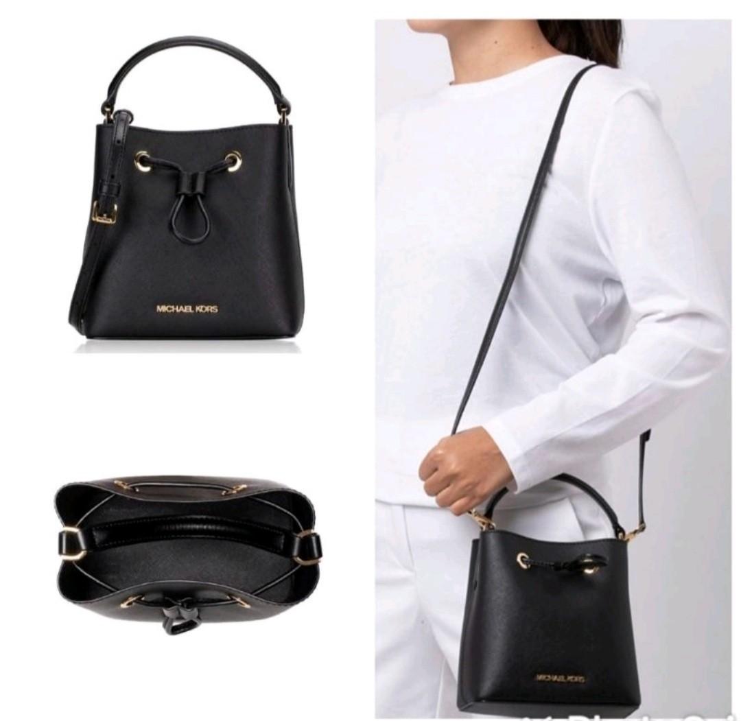 M.I.C.H.A.E.L K.O.R.S BUCKET BAG