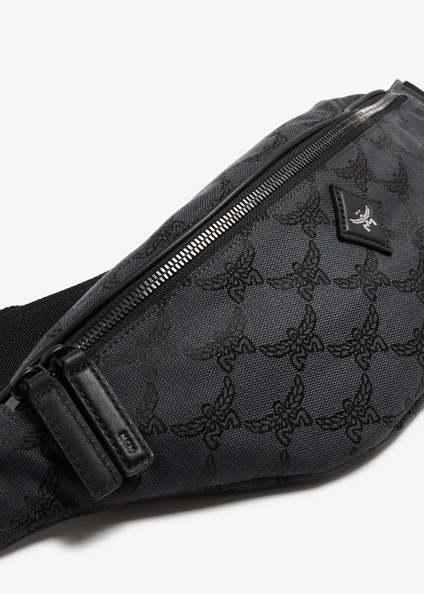 M.C.M Medium Himmel Belt Bag in Lauretos Jacquard