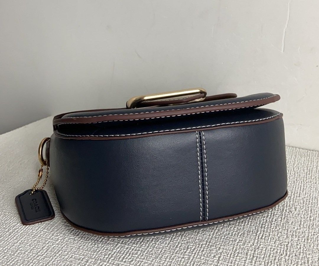 C.O.A.C.H. CROSSBODY HANDBAG