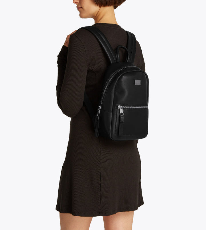 T.O.M.M.Y H.I.L.F.I.G.E.R BACKPACK bag