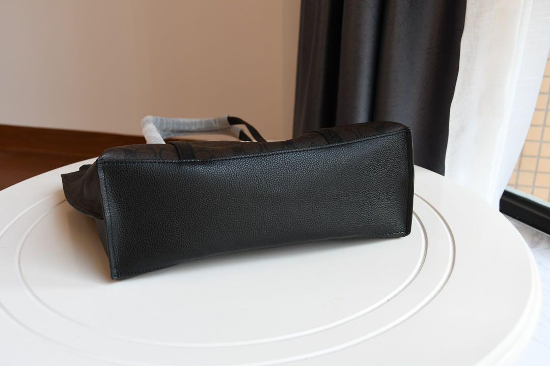 C.O.A.C.H. SHOULDER HANDBAG