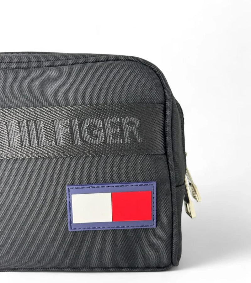 T.O.M.M.Y J.E.A.N.S Essential Toiletry Bag