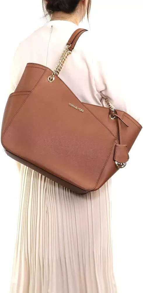 M.i.c.h.a.e.l K.o.r.s Jet Set Large Saffiano Leather Shoulder Bag