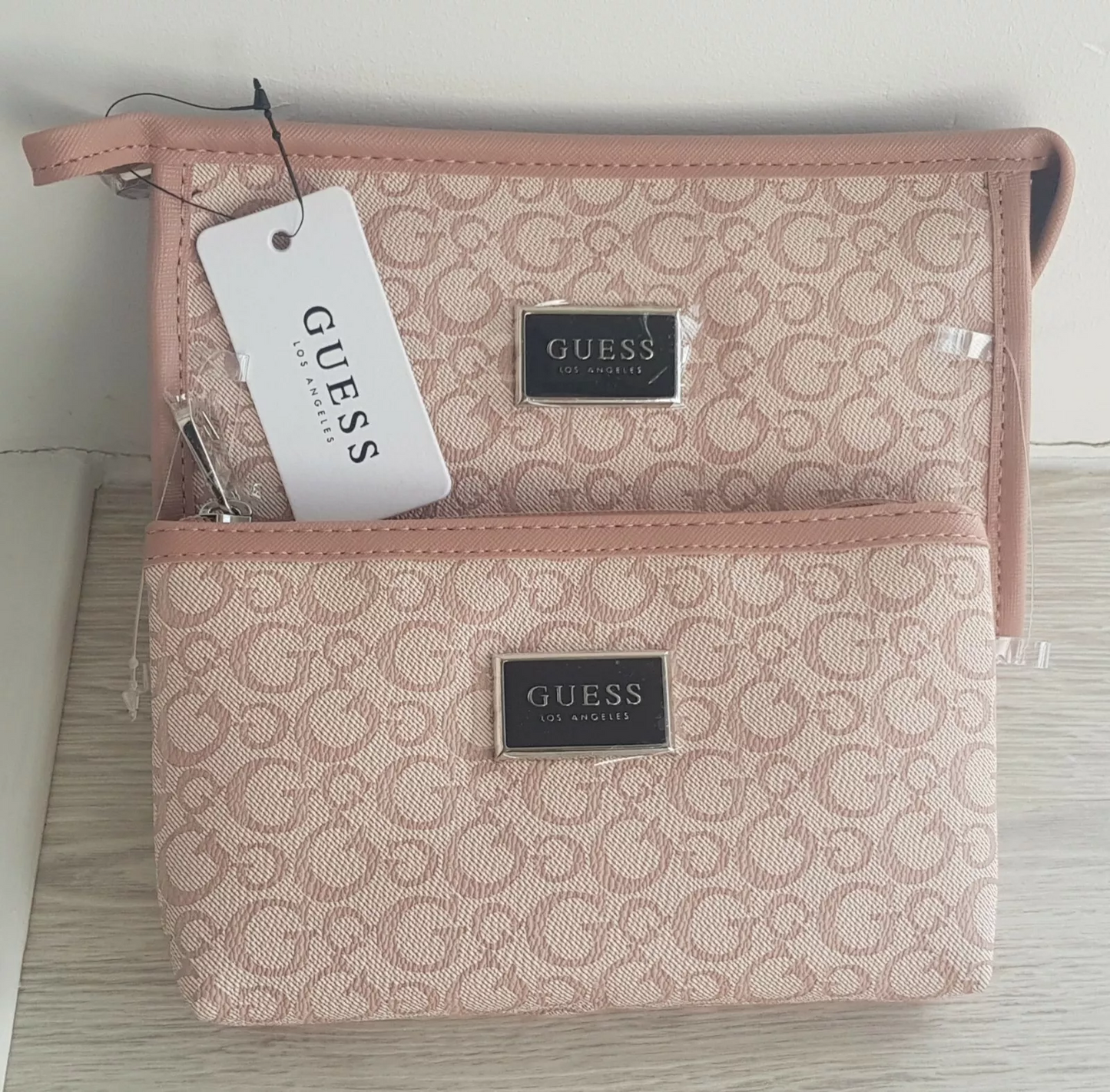 G.U.E.S.S MAKEUP BAG