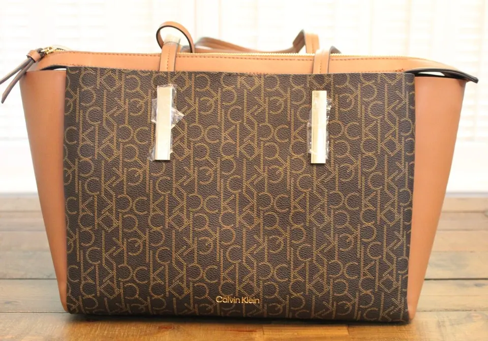 C.A.L.V.I.N K.L.E.I.N SHOULDER BAG