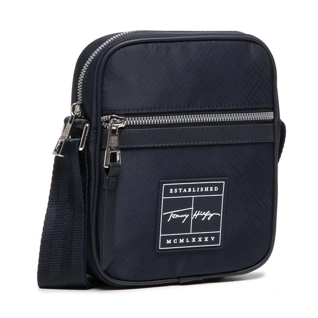 T.O.M.M.Y H.I.L.F.I.G.E.R Crossbody Bag