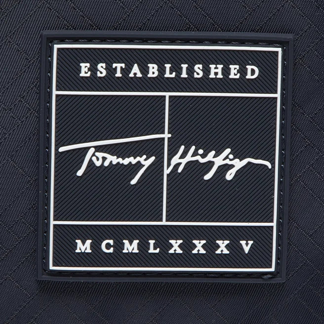 T.O.M.M.Y H.I.L.F.I.G.E.R Crossbody Bag