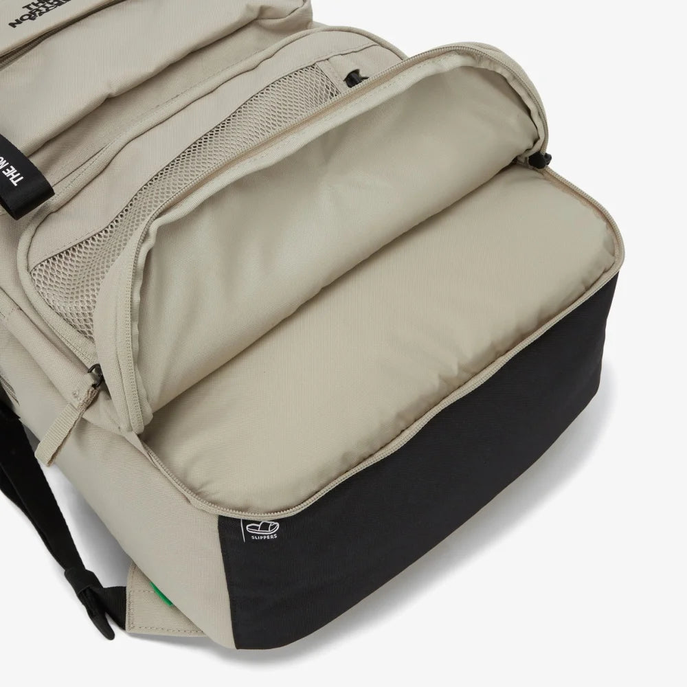 T.H.E N.O.R.T.H F.A.C.E DUAL  Backpack