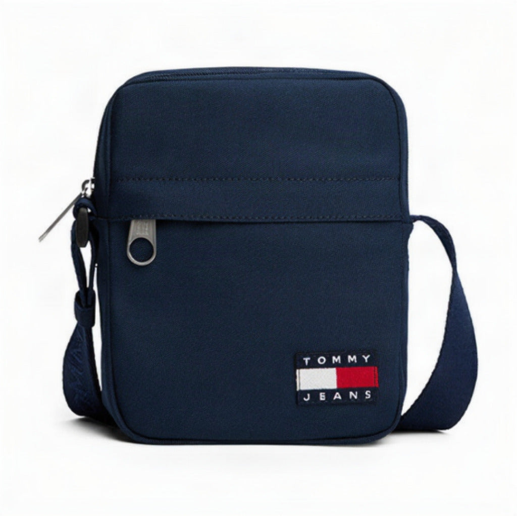 T.O.M.M.Y JEANS Essential Reporter Bag