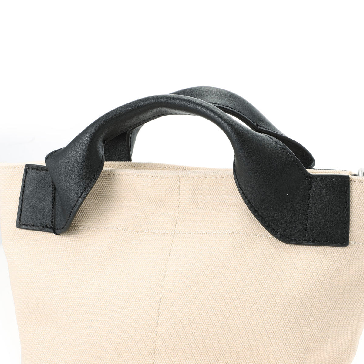 A.M.I. A.L.E.X.A.N.D.R.E M.A.T.T.I.U.S.S.I Shoulder bag