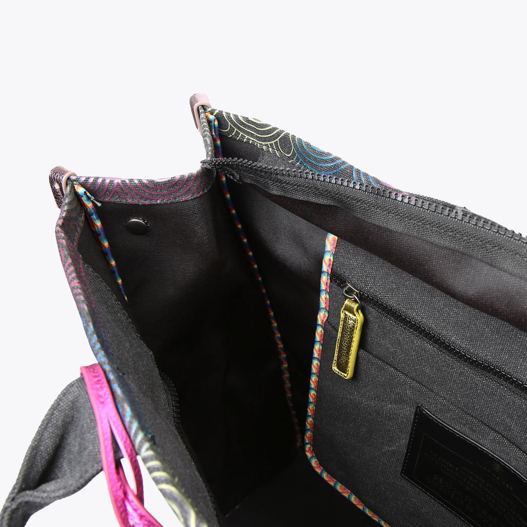 K.U.R.T. G.E.I.G.E.R. L.O.N.D.O.N. XXL Southbank Tote Bag