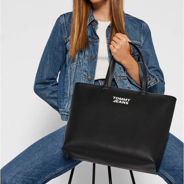 TOMMY JEANS Essential Tote Bag