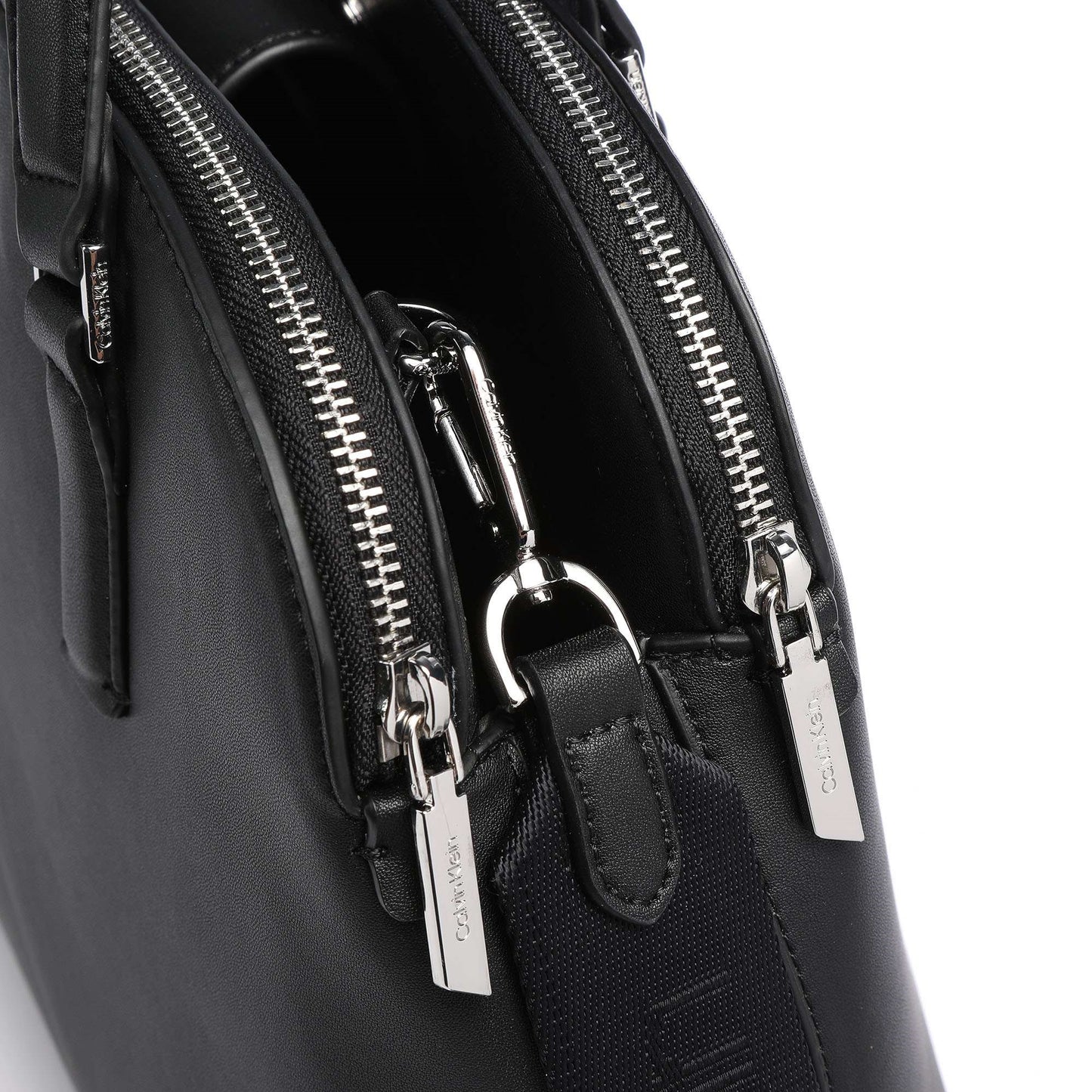 C.A.L.V.I.N K.L.E.I.N Shoulder/Crossbody Bag