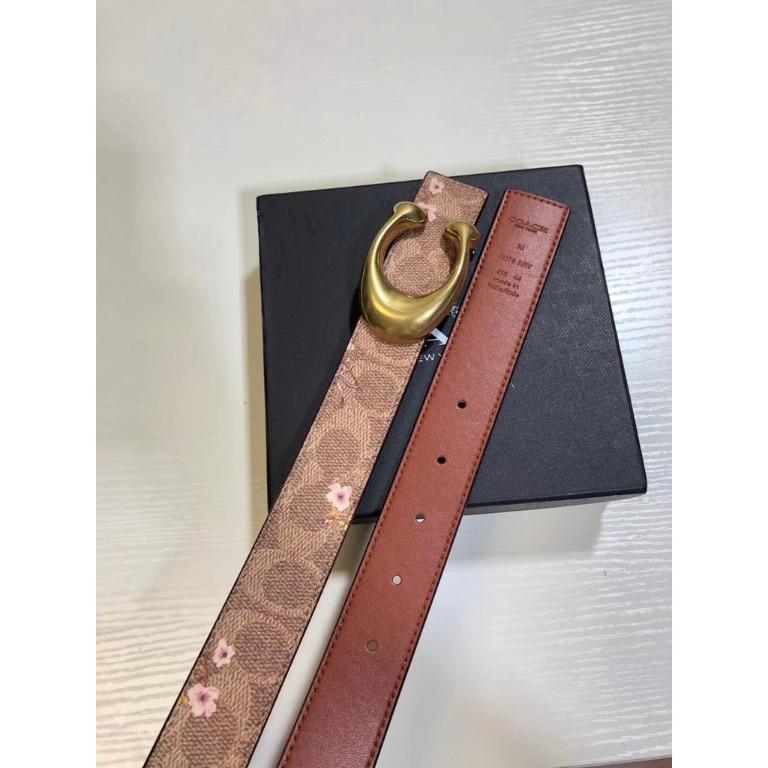 COACH Women’s Double-Sided Belt