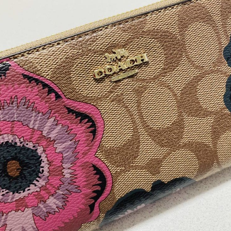 C.O.A.C.H Signature Accordion Zip Wallet With Kaffe Fassett Print