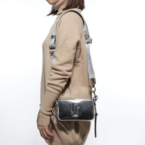 THE MARC JACOBS Snapshot Small Camera Bag with Detachable Strap for Shoulder/Crossbody Wear
